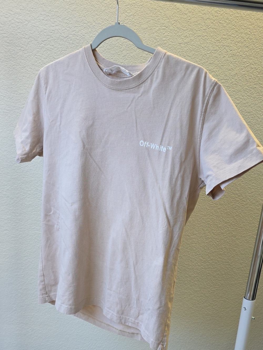 Off-White Men’s Short Sleeve T-Shirt in Pale Pink